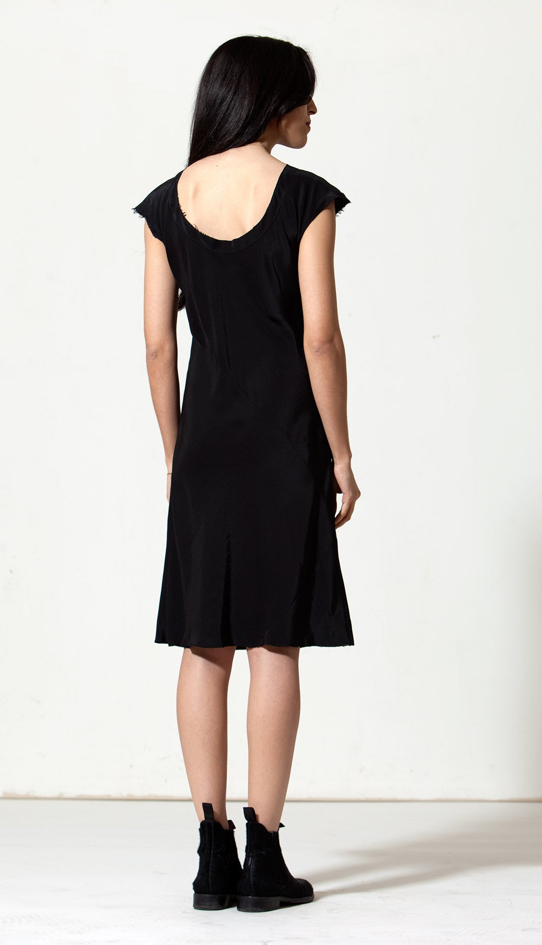 Rodilla Dress: Black