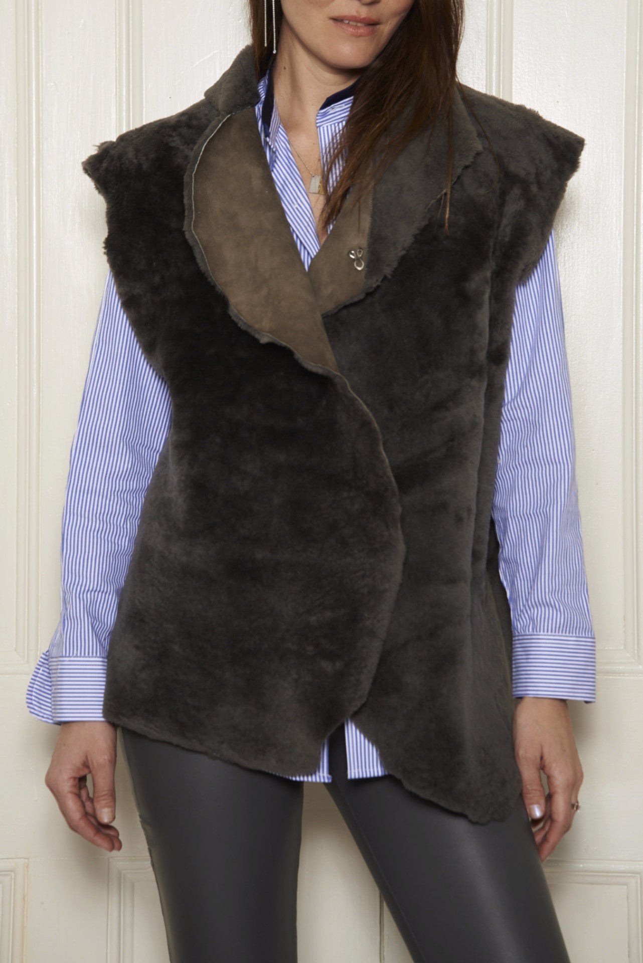 Sleeveless Shearling Jacket: Grey