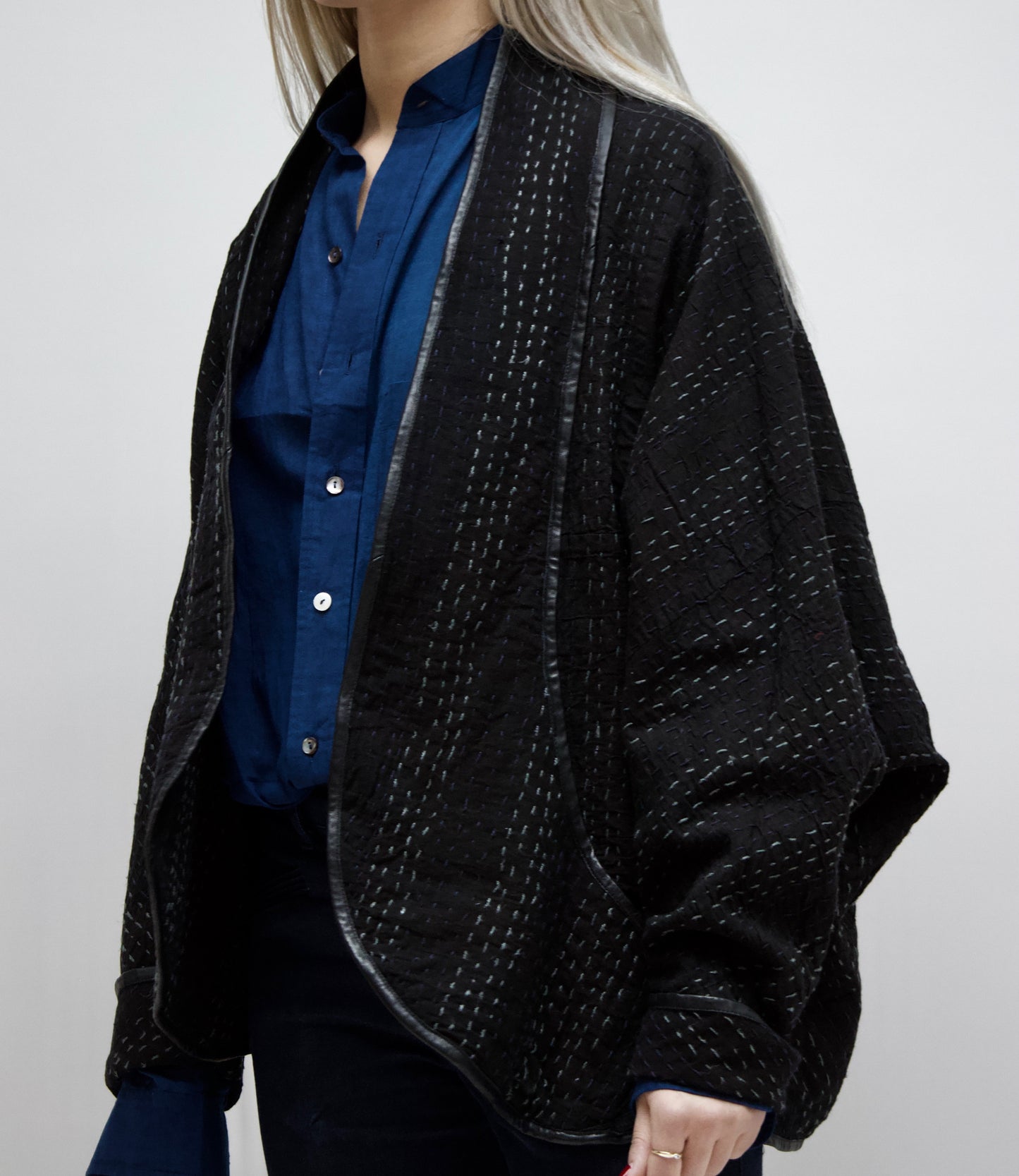 LipBomber Jacket -Black