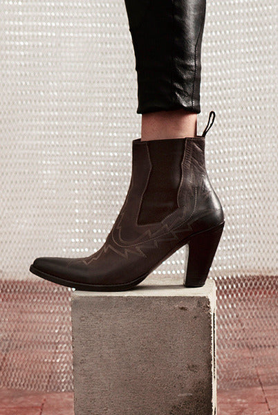 Kerrigan Cowgirl Boot (Brown)