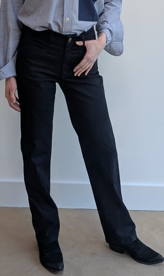 Straight leg Jean. Stretch Denim.