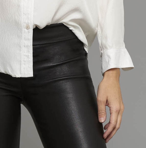 Classic Stretch-Leather Leggings: Black