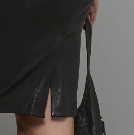 Stretch-Leather Pencil Skirt