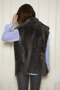 Sleeveless Shearling Jacket: Grey